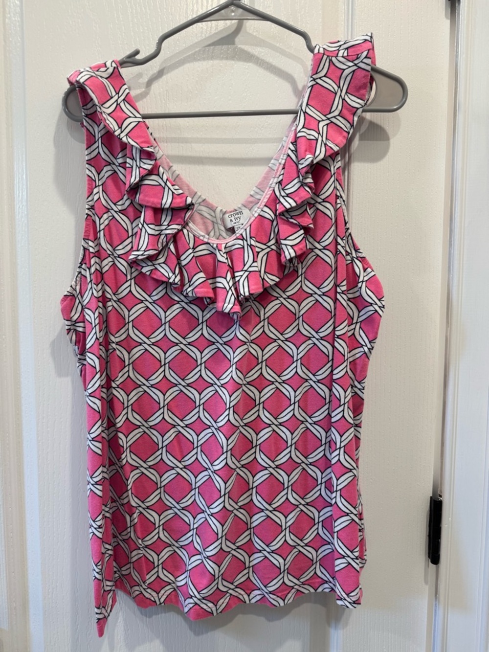 crown & ivy Pink Geometric Ruffle-Trim Tank Top